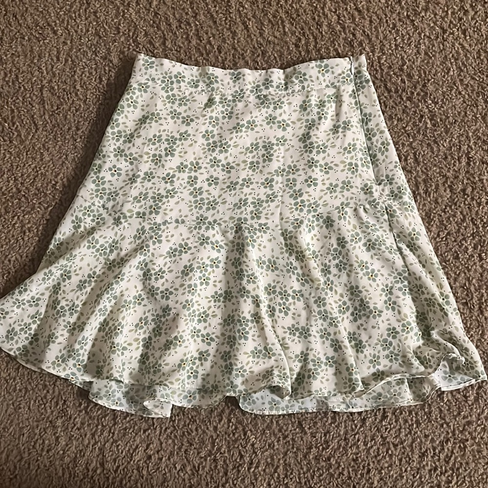 lined sage green flower skirt high waisted